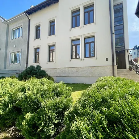 דירה Enjoy - Spacious Retreat In Our